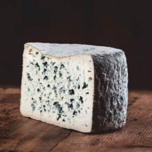 Bleu d'Auvergne AOP au lait pasteurisé issu de l'agriculture biologique*